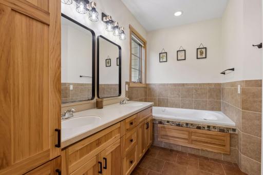 W9870 788th Avenue, River Falls, WI 54022