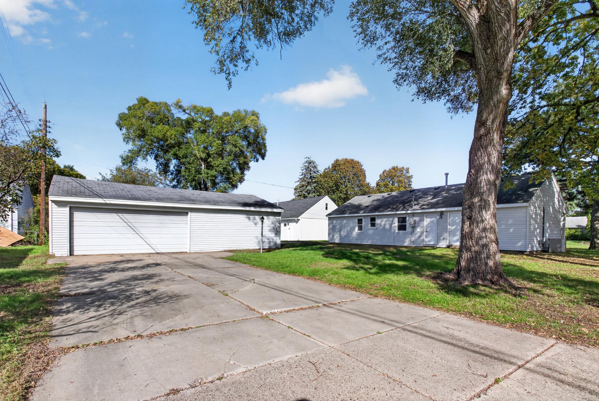 Detached 4 stall garage