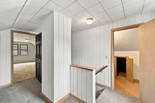 326 5th Avenue NE, Cambridge, MN 55008