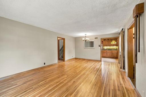 326 5th Avenue NE, Cambridge, MN 55008