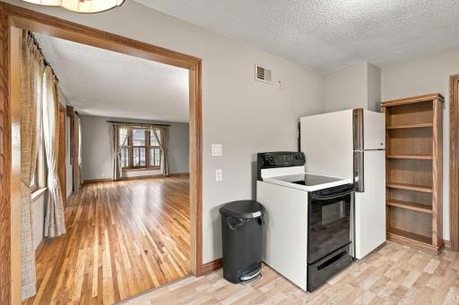 326 5th Avenue NE, Cambridge, MN 55008