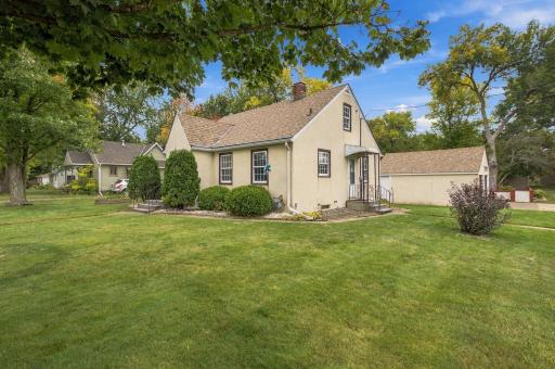 326 5th Avenue NE, Cambridge, MN 55008