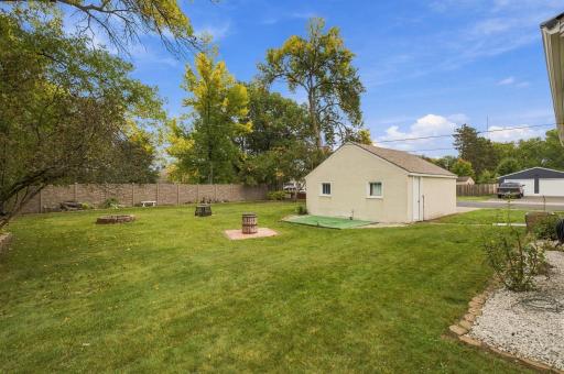 326 5th Avenue NE, Cambridge, MN 55008