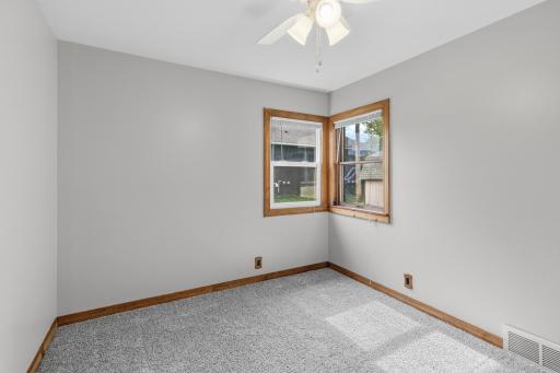 5201 Pennsylvania Avenue N, New Hope, MN 55428