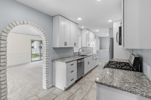 5201 Pennsylvania Avenue N, New Hope, MN 55428