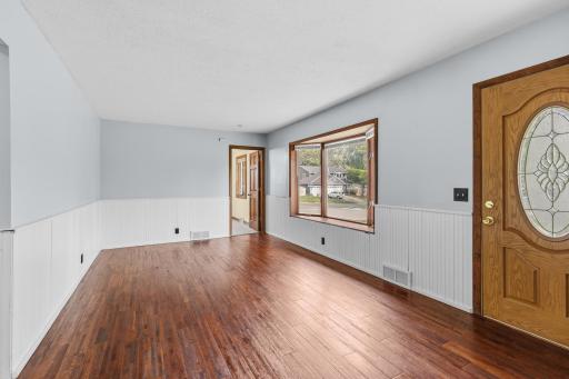 5201 Pennsylvania Avenue N, New Hope, MN 55428