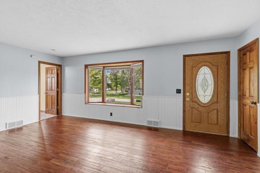 5201 Pennsylvania Avenue N, New Hope, MN 55428