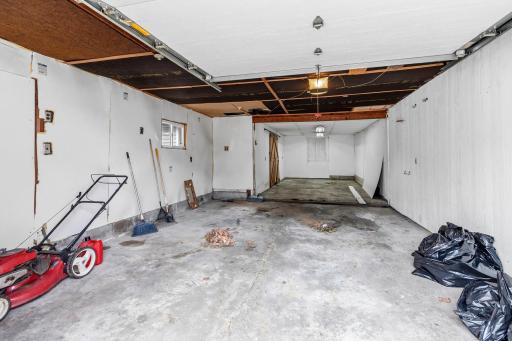 5201 Pennsylvania Avenue N, New Hope, MN 55428