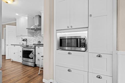 7005 Oak Grove Boulevard, Richfield, MN 55423
