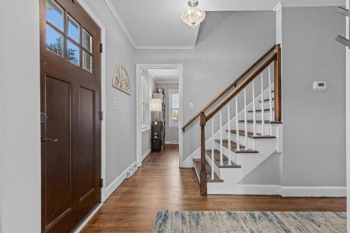 7005 Oak Grove Boulevard, Richfield, MN 55423