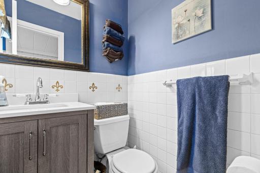 7005 Oak Grove Boulevard, Richfield, MN 55423