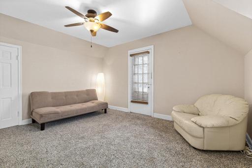 7005 Oak Grove Boulevard, Richfield, MN 55423