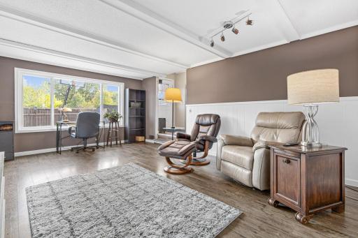 7005 Oak Grove Boulevard, Richfield, MN 55423