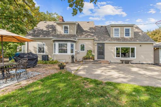 7005 Oak Grove Boulevard, Richfield, MN 55423
