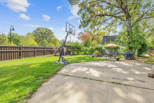 7005 Oak Grove Boulevard, Richfield, MN 55423