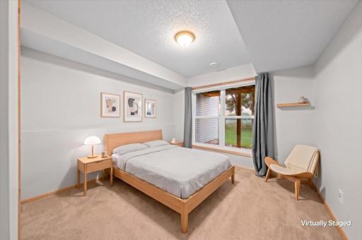 2226 Saint Johns Circle, Woodbury, MN 55129