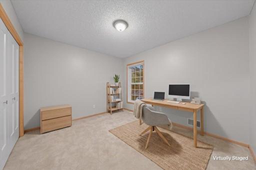 2226 Saint Johns Circle, Woodbury, MN 55129