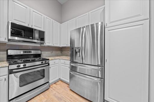 2226 Saint Johns Circle, Woodbury, MN 55129