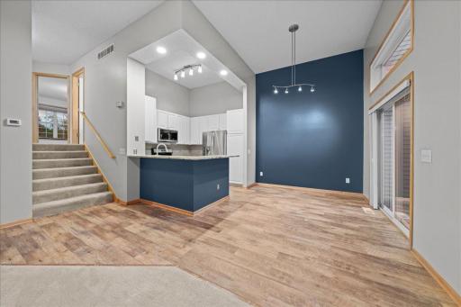 2226 Saint Johns Circle, Woodbury, MN 55129