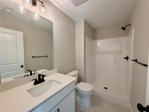 1827 Pierce Street S, Cambridge, MN 55008