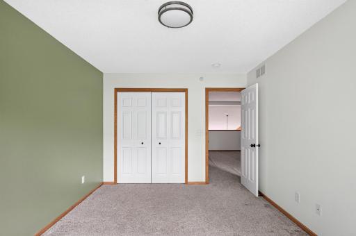4527 Bloomberg Lane, Inver Grove Heights, MN 55076