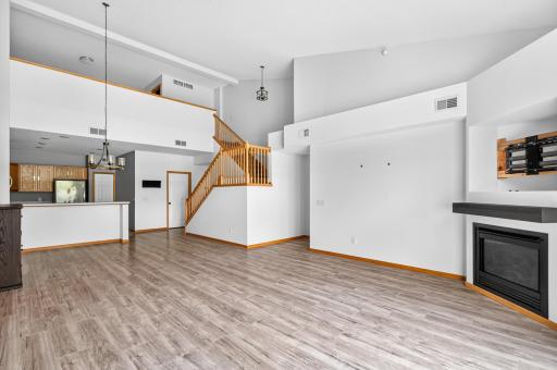 4527 Bloomberg Lane, Inver Grove Heights, MN 55076