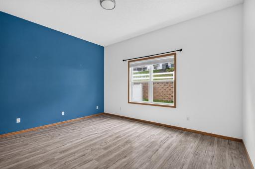 4527 Bloomberg Lane, Inver Grove Heights, MN 55076
