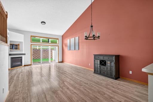4527 Bloomberg Lane, Inver Grove Heights, MN 55076