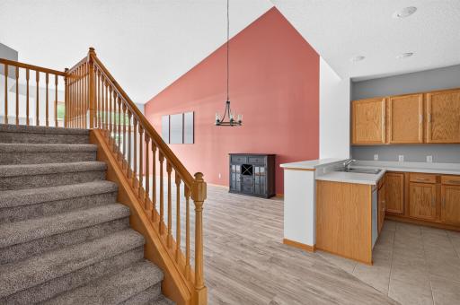 4527 Bloomberg Lane, Inver Grove Heights, MN 55076