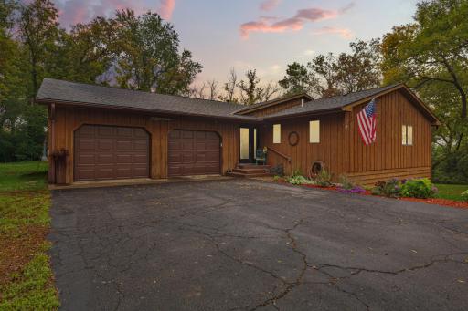 19817 Dogwood Road, Lake Crystal, MN 56055