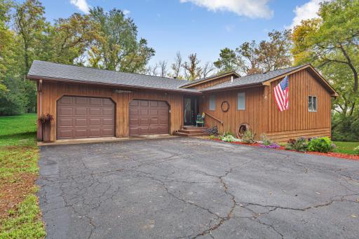 19817 Dogwood Road, Lake Crystal, MN 56055