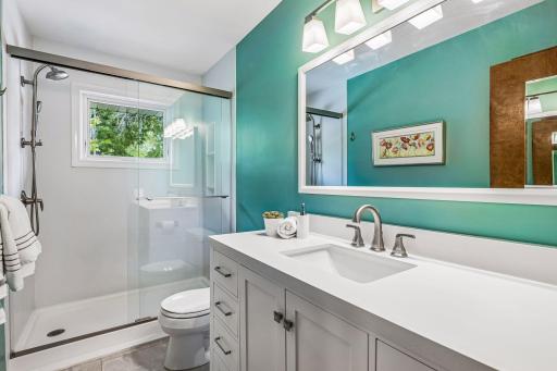 10800 Oak Knoll Terrace N, Minnetonka, MN 55305