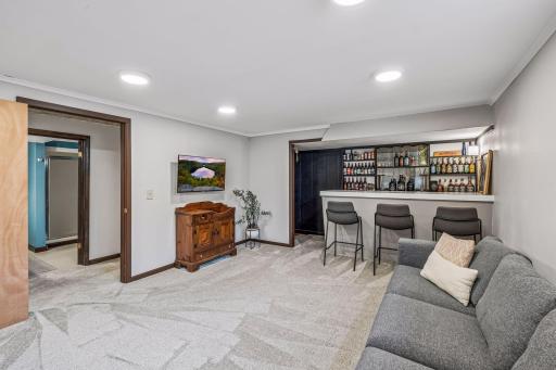 10800 Oak Knoll Terrace N, Minnetonka, MN 55305