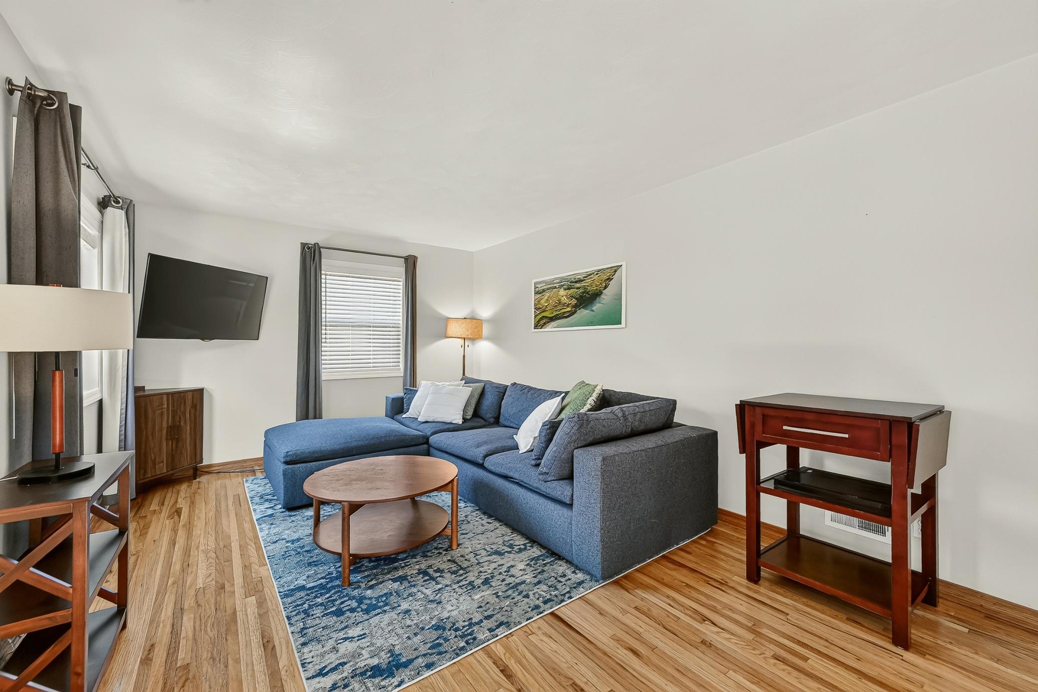 1112 5th Ave NW