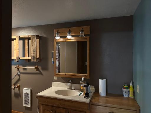 408 3rd Avenue NW, Lamoure, ND 58458