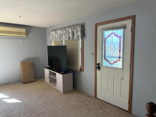 408 3rd Avenue NW, Lamoure, ND 58458