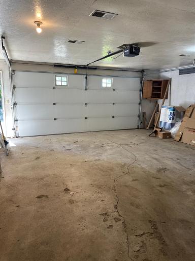 408 3rd Avenue NW, Lamoure, ND 58458