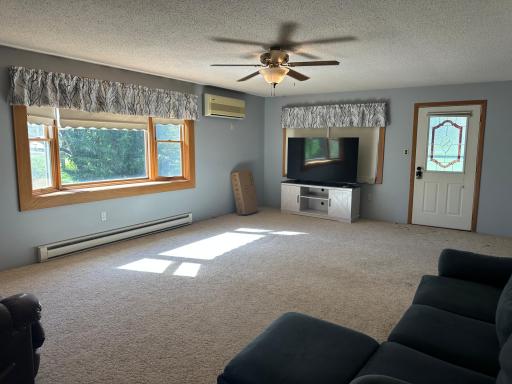 408 3rd Avenue NW, Lamoure, ND 58458