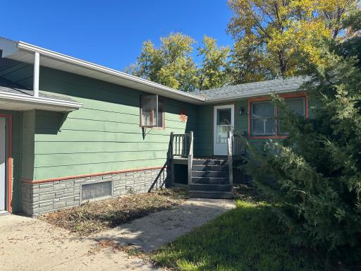 408 3rd Avenue NW, Lamoure, ND 58458