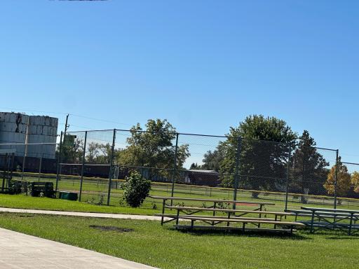 408 3rd Avenue NW, Lamoure, ND 58458