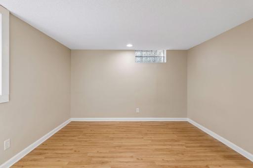 1020 Orkla Drive, Golden Valley, MN 55427