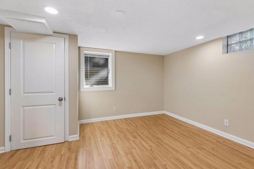 1020 Orkla Drive, Golden Valley, MN 55427