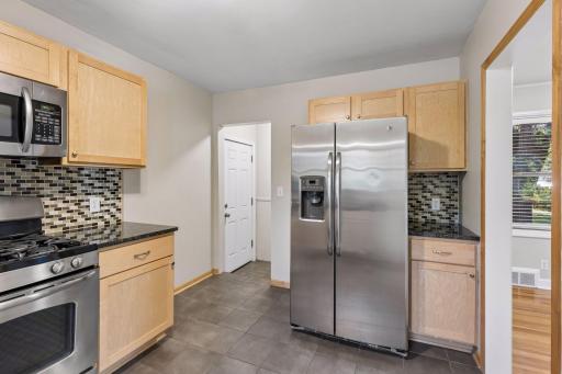 1020 Orkla Drive, Golden Valley, MN 55427