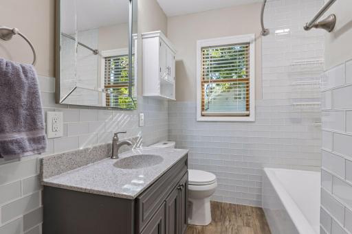 1020 Orkla Drive, Golden Valley, MN 55427