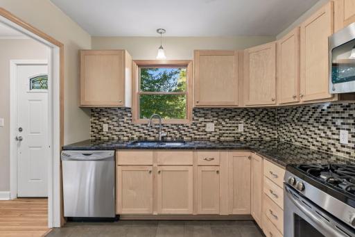 1020 Orkla Drive, Golden Valley, MN 55427