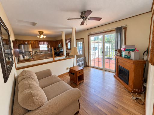 10133 Cottonwood Street NW, Coon Rapids, MN 55448