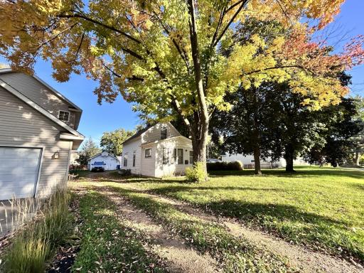233 17th Avenue N, Hopkins, MN 55343