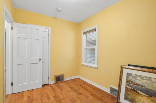 2nd bedroom