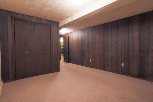 Pic 37 Bonus room.jpg