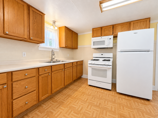 34 Lenox Street, Winona, MN 55987